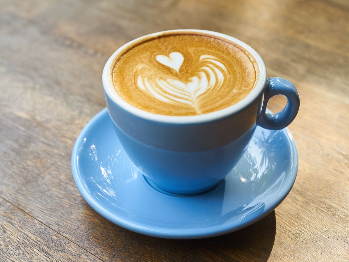 Secangkir kopi yang dibagikan